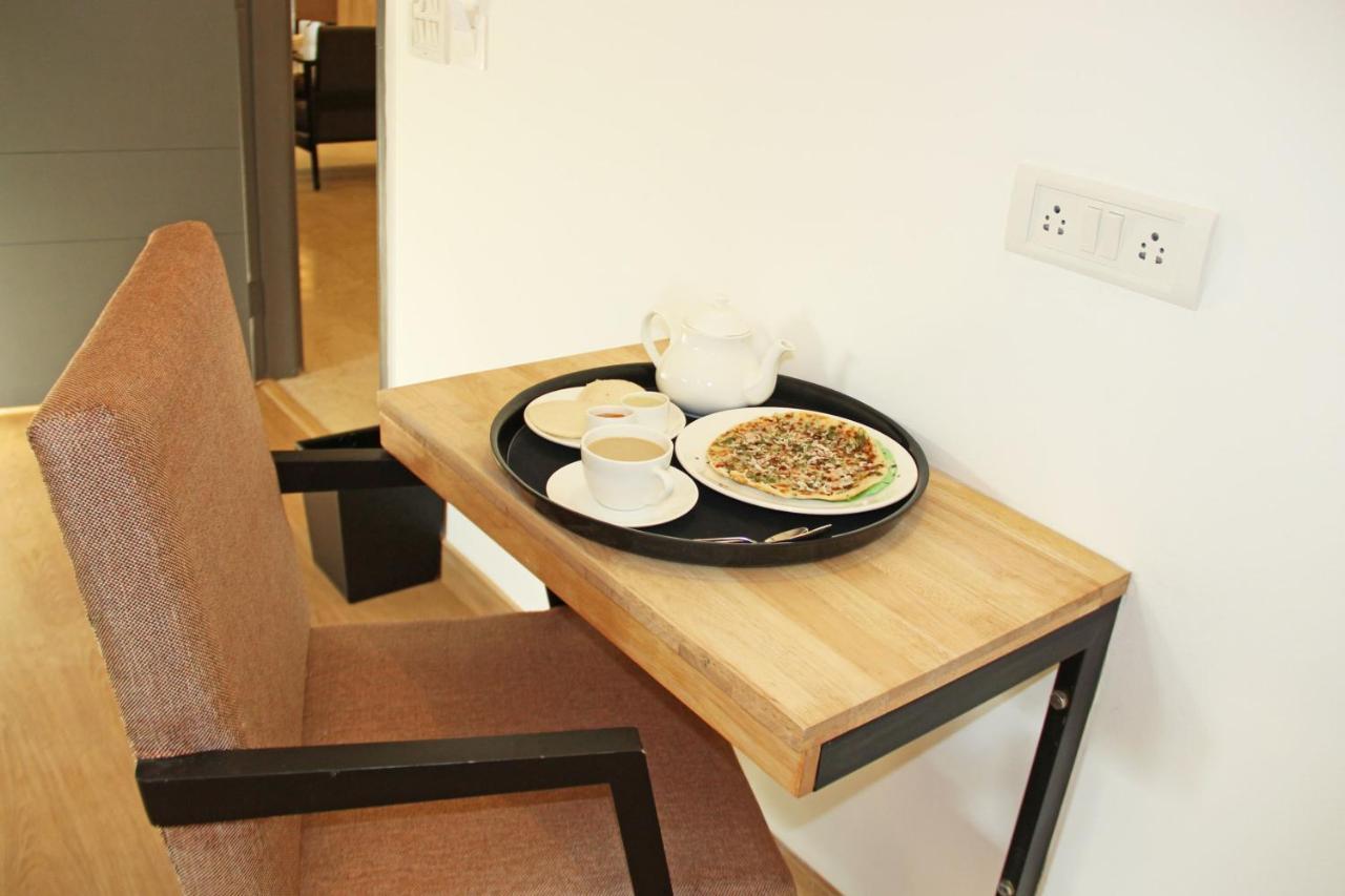 Stayeasy Majestic Bangalore Dış mekan fotoğraf